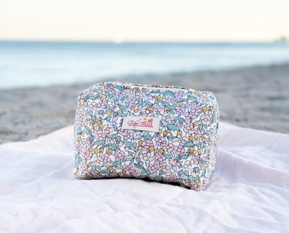 Lee Pouch