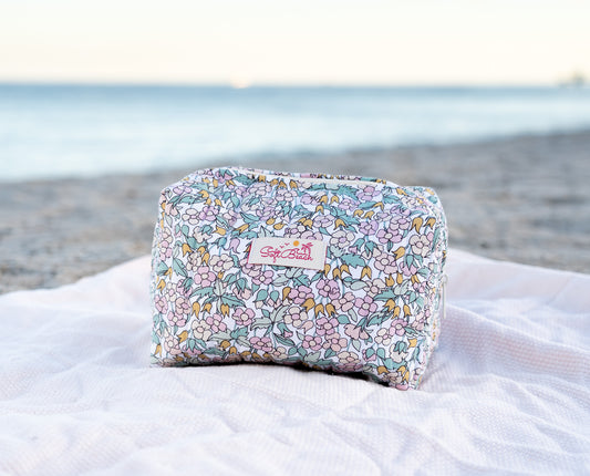 Lee Pouch